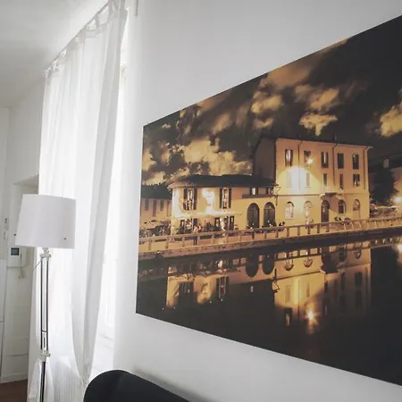 Italianway-ugo Bassi * Milano